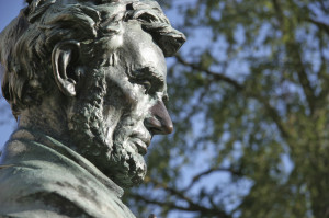 Lincoln-statue-web